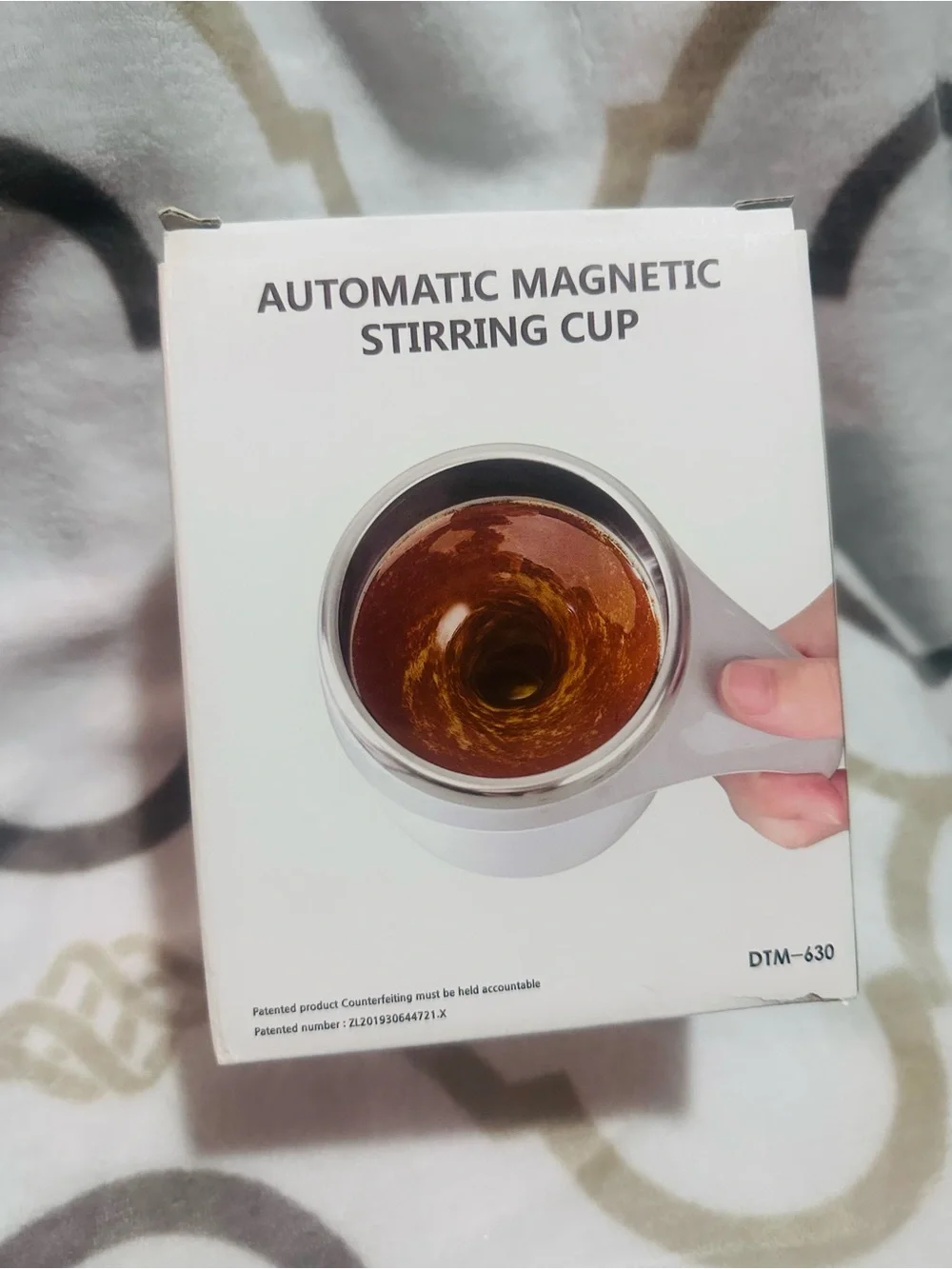 Automatic Magnetic Stirring Cup- White color